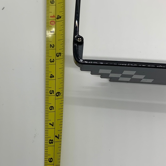 Meme 8-bit pixelated sunglasses 🕶 old school game - Picture 11 of 12